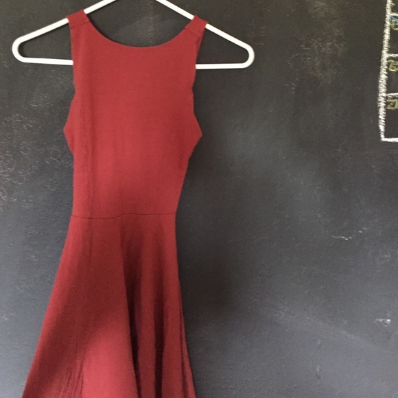 Hollister Dresses & Skirts - Burgundy tights hen flow dress