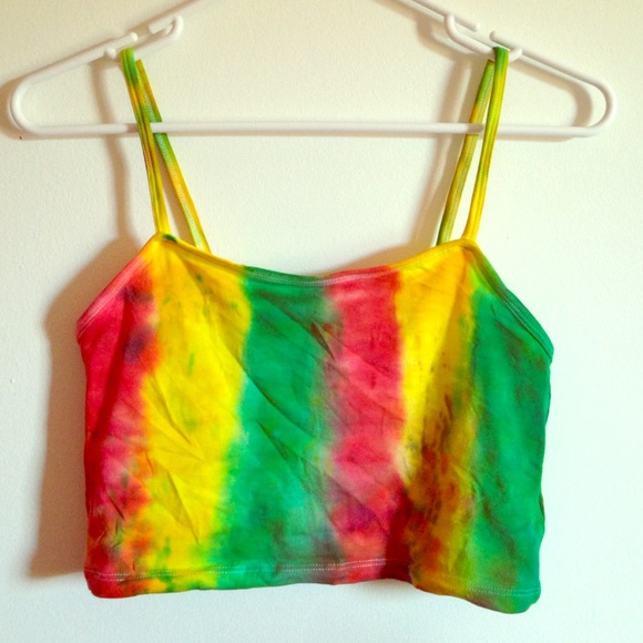 Rasta crop top