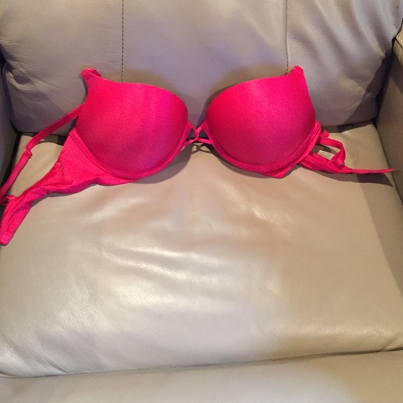 Victoria secret bombshell bra