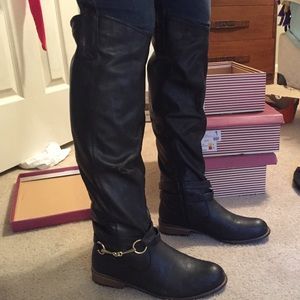 Knee high black rider boots gold buckle size 9