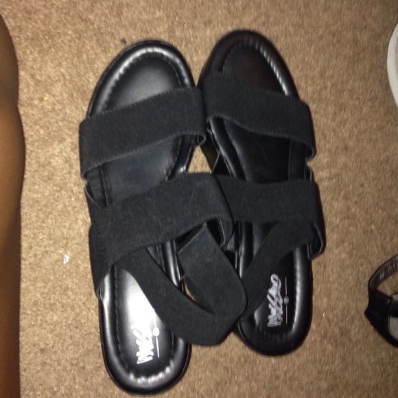 Black sandals