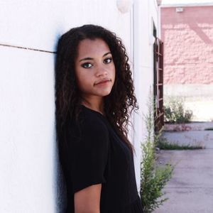 Meet your Posher, Adriana