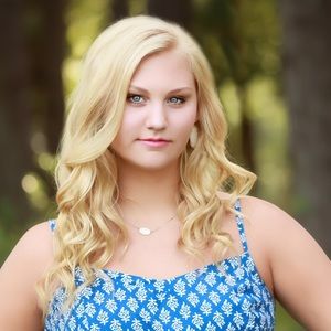 Meet your Posher, Lucy