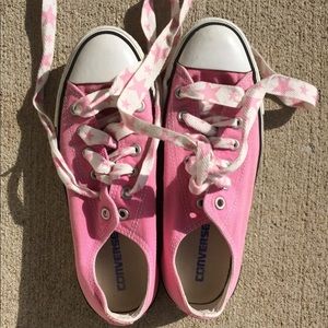 Pink converse