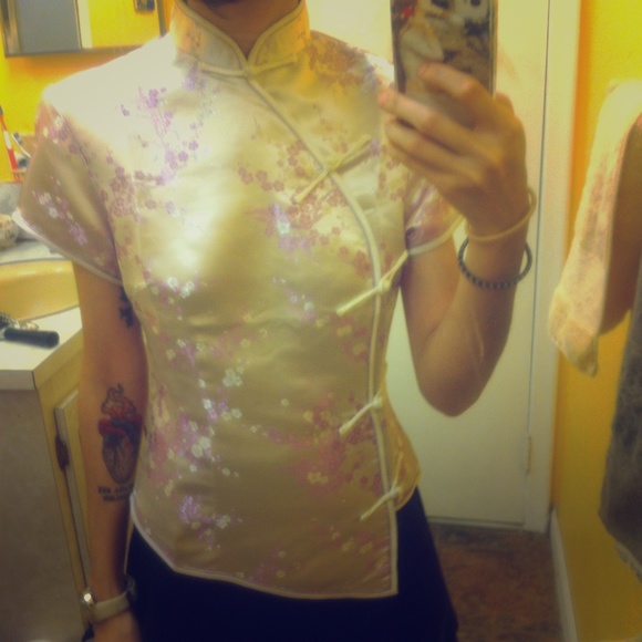 Traditional Chinese Shirt With Mandarin Collar