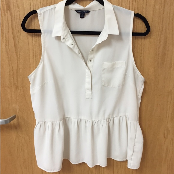 American Eagle peplum top - Picture 1 of 3