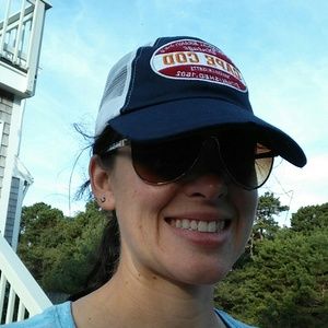 Meet your Posher, Dana