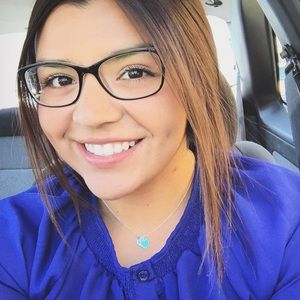 Meet your Posher, Marisa