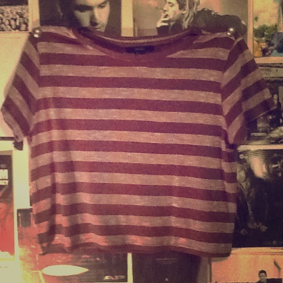 Forever 21 semi-crop top