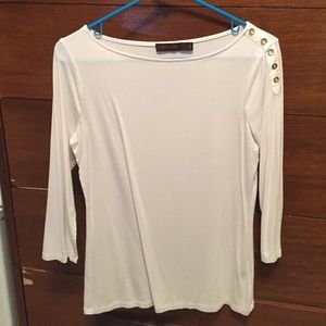 White quarter sleeve shirt