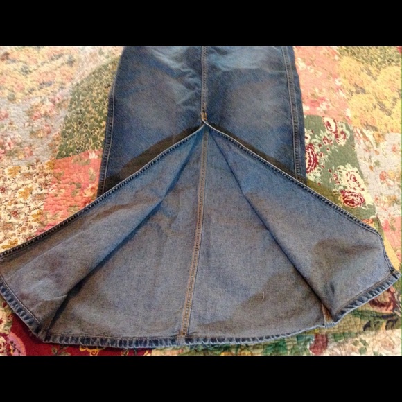 Meet your Posher, Julie - Picture 3 of 3