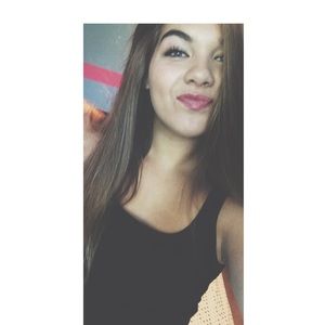 Meet your Posher, Shayna