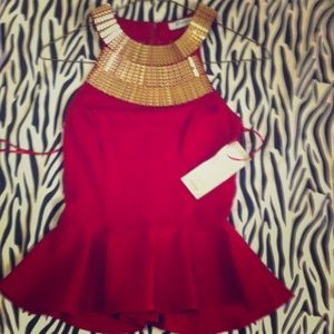 ‼️REDUCED‼️Beautiful Red top with Gold collar