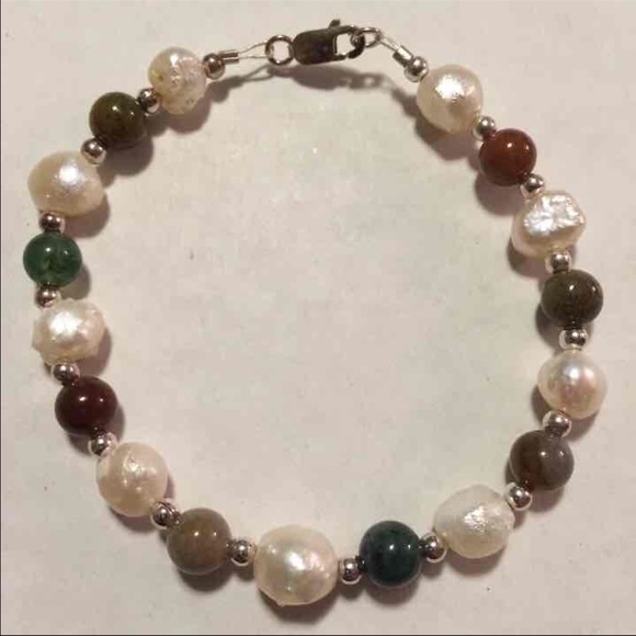 Freshwater Pearl & Semi Precious Stones
