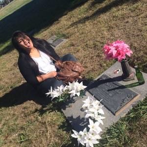 Meet your Posher, Kayla leone