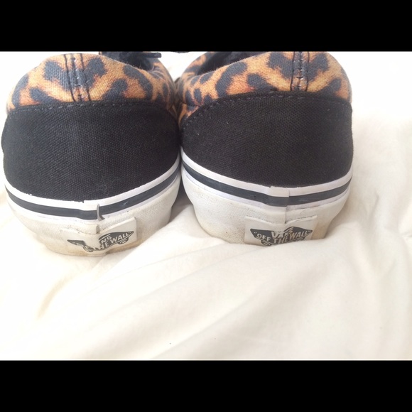 Leopard Vans - Picture 2 of 4