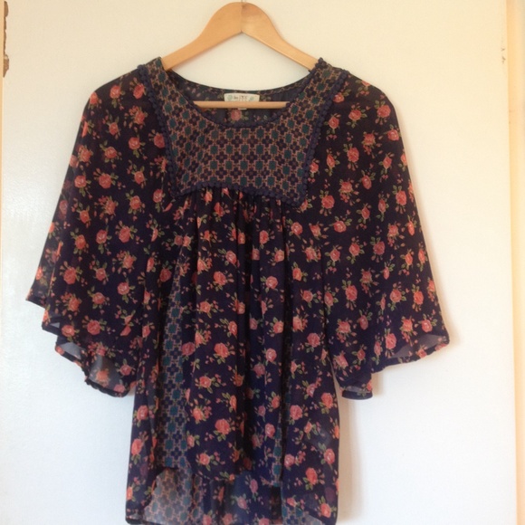 Floral shirt size medium from Macy