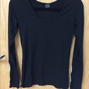 Long sleeve with embellishment