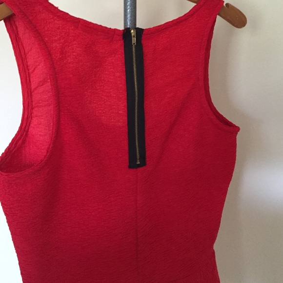 Red peplum top with exposed black zipper - Picture 3 of 4