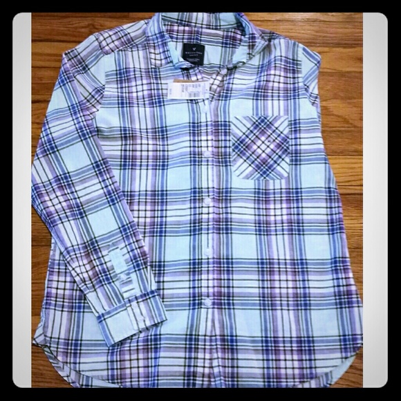 ***American eagle boyfriend top***