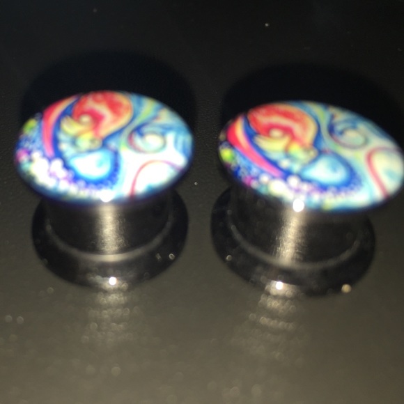 Beautiful Plug - Picture 2 of 4