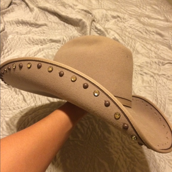 Brand new 8241 ranch cowgirl hat.