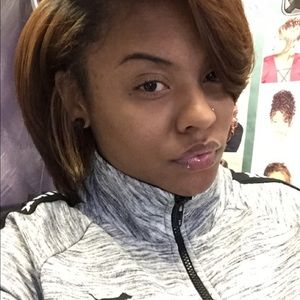 Meet your Posher, Adauri