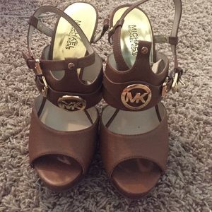 Michael Kors tan heels