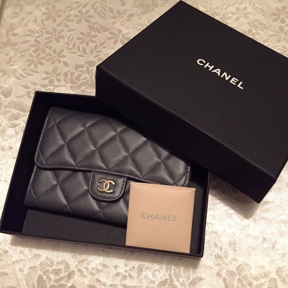 CHANEL Handbags - ❌❌SOLD❌❌ Classic Grey Chanel Wallet
