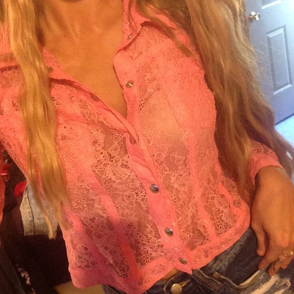 Pink lace button up - Picture 2 of 3
