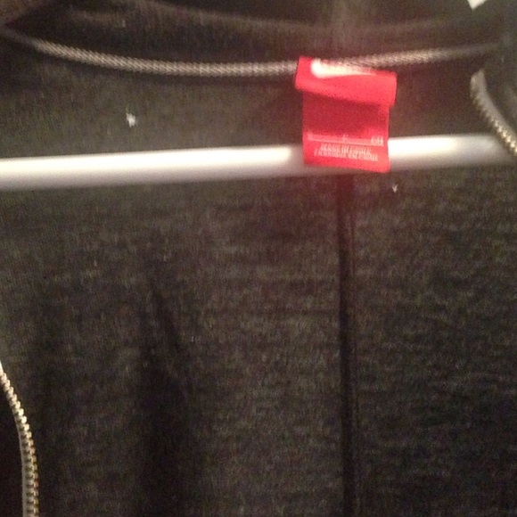Nike Jacket - Picture 4 of 4