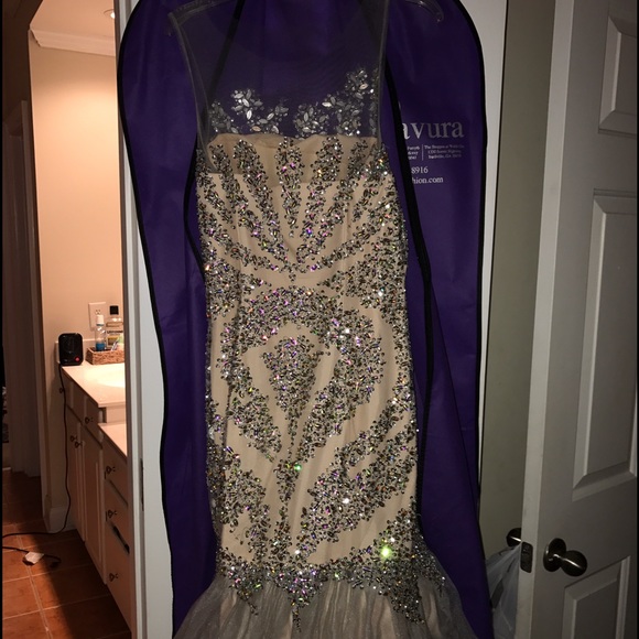 Prom dress from Bravura - Picture 2 of 3