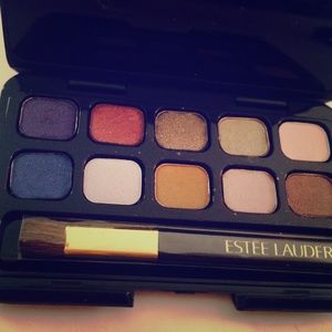 ❎ Sold ❎ Estée Lauder eye shadow