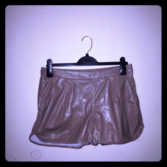 Faux tan leather shorts !!