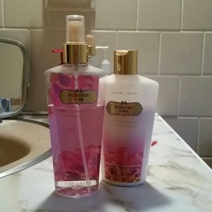 ☆ON HOLD @KELLY9988☆Forever pink lotion and spray