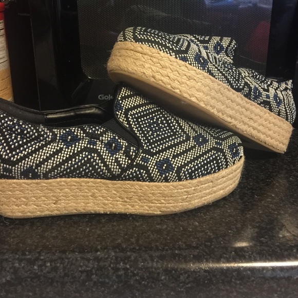 Platform dress shoes