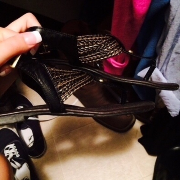 Sandals - Picture 3 of 3