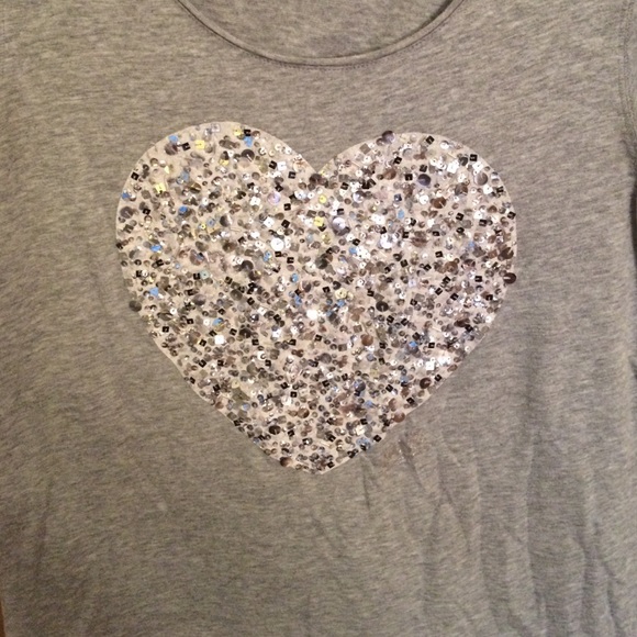 Sparkle heart t shirt! - Picture 2 of 3