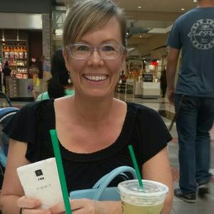 Meet your Posher, Annette