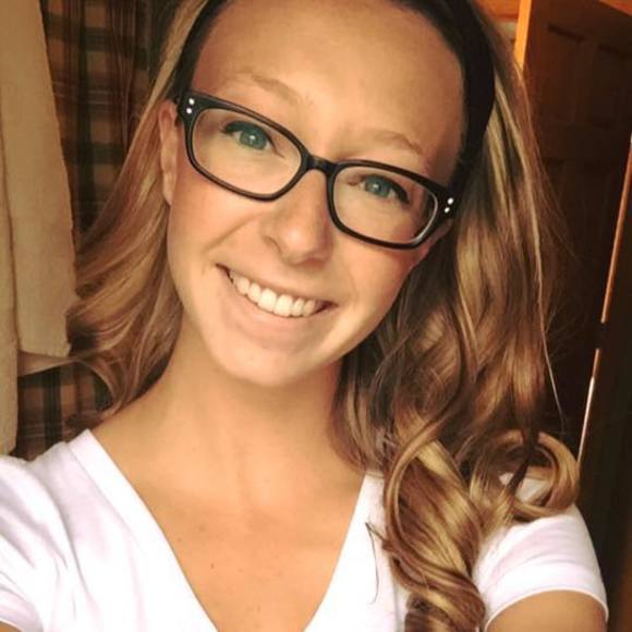 Meet your Posher, Ally