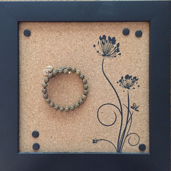 Kingston Wrap Alex and Ani