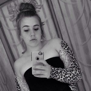 Meet your Posher, Pamela