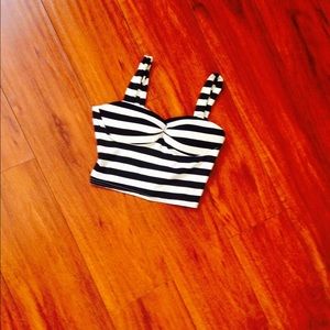 Pin Up Crop Top