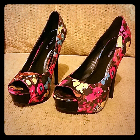 Floral pumps