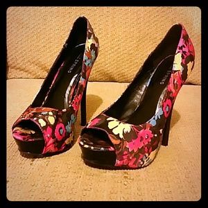 Floral pumps