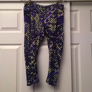 Athlete small running Capri EUC