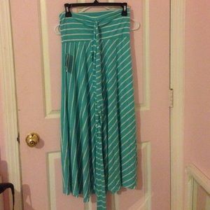 Dress or skirt- can be worn both ways!