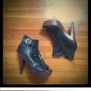 Steve Madden clog booties