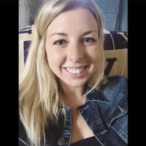 Meet your Posher, Carlee