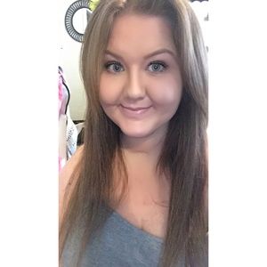 Meet your Posher, Steph